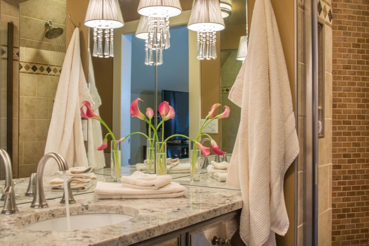 Gothic Eves Inn And Spa Bed And Breakfast Trumansburg エクステリア 写真